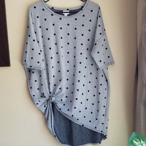 Lularoe Irma-Medium.